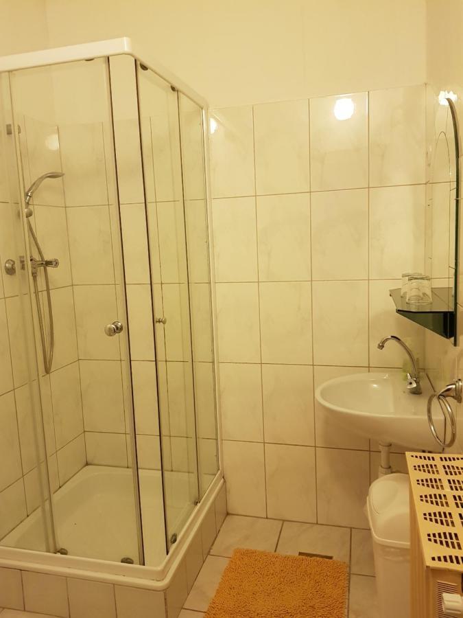 Fortuna Panzio Hotel Oroshaza Bagian luar foto
