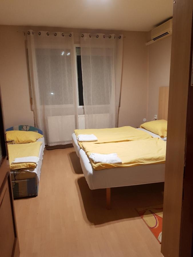 Fortuna Panzio Hotel Oroshaza Bagian luar foto